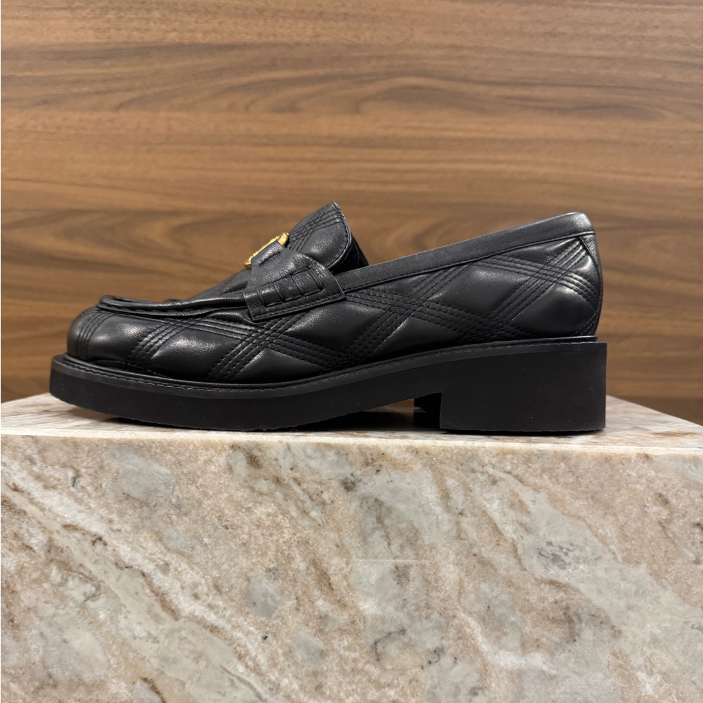 Valentino Size 39.5